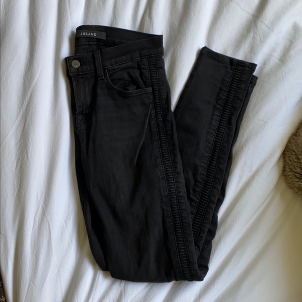 J Brand Jeans With Detailed Edge - Mid Rise Skinny